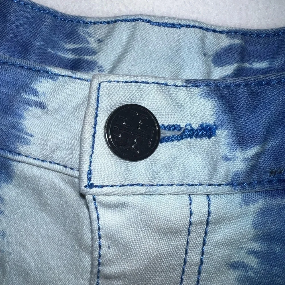 Tory Burch Tie Dye Denim Cutoff Shorts Size 27 Frayed Hem - Picture 8 of 14